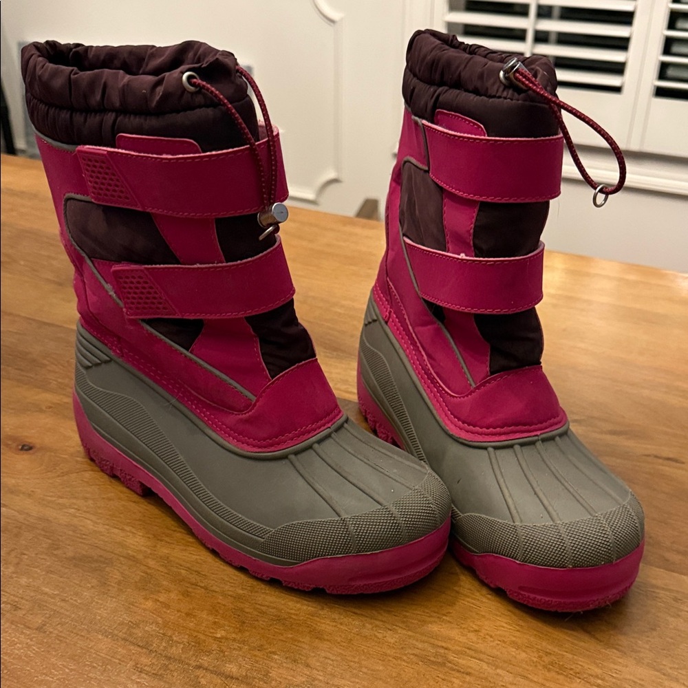 Land’s End Sz7 Girls Snow Squall Pink and Gray Winter Boots